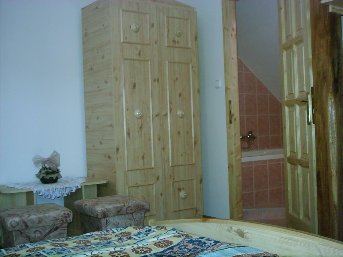 Lila Akac Vendeghaz Hotel Dabrony Bagian luar foto
